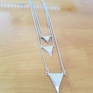 EXPRESS 3 TIER NECKLACE